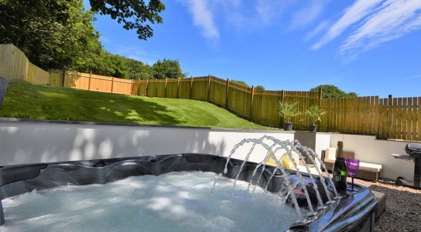 Photo of 3 Bed in Darite