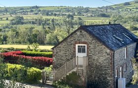 Photo of lloft-gwair-hayloft