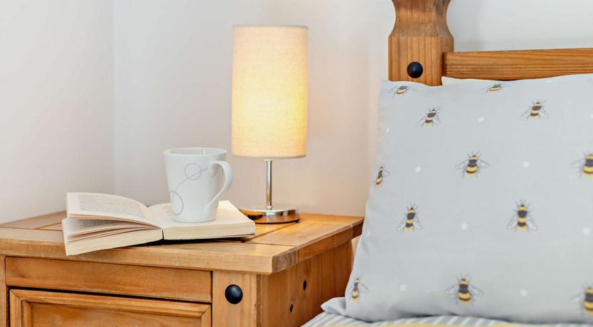 Photo of 2 Bed in Pyworthy