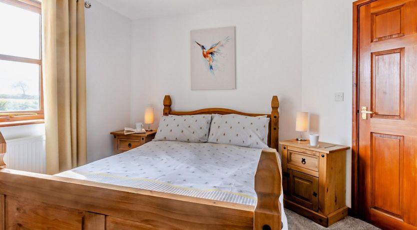 Photo of 2 Bed in Pyworthy