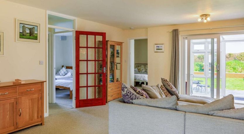 Photo of 3 Bed in Hartland