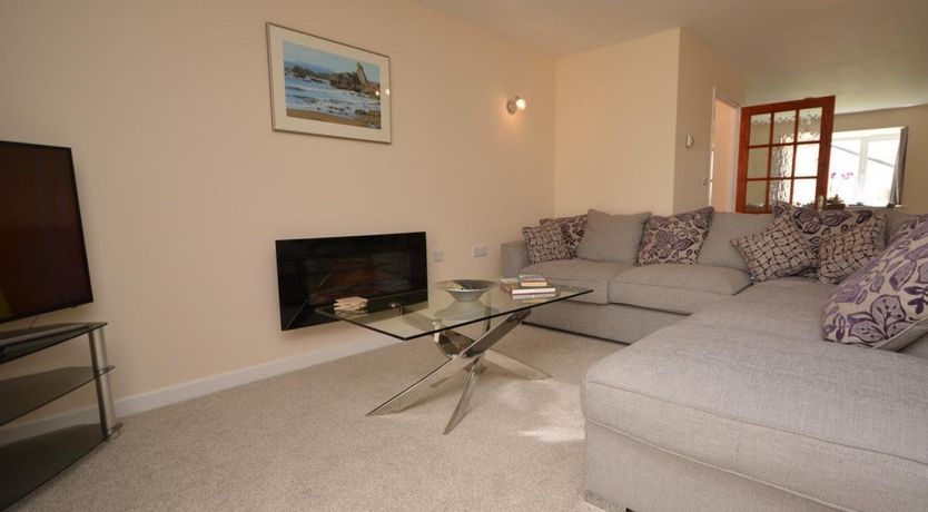 Photo of 3 Bed in Hartland