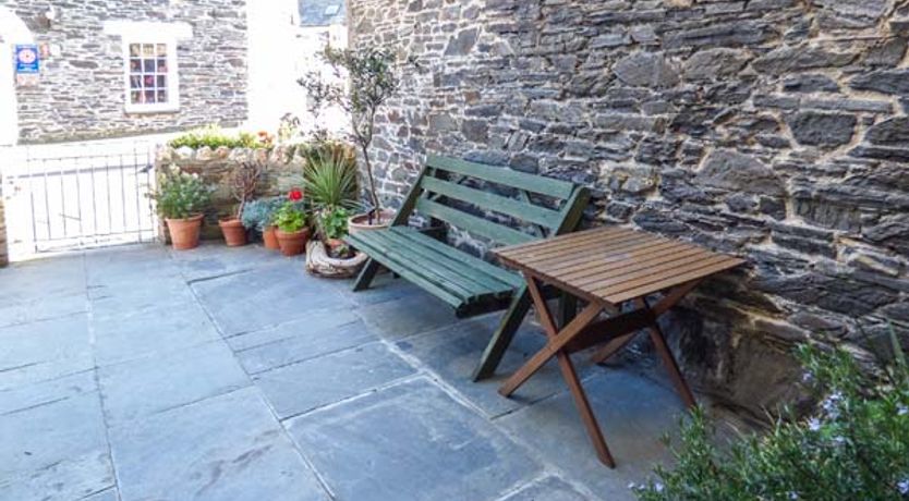 Photo of Hollowell House