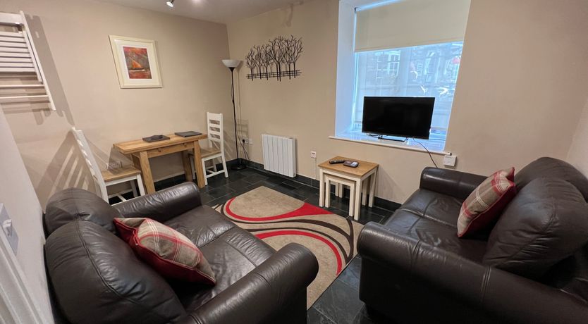 Photo of Hollowell House