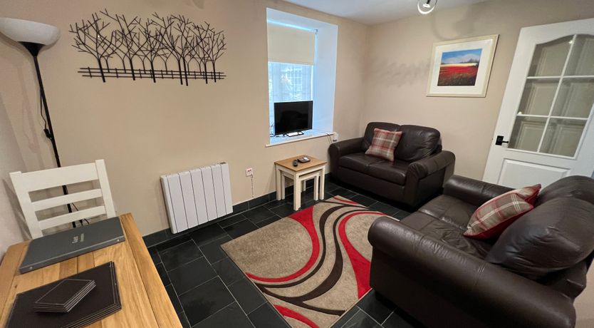 Photo of Hollowell House