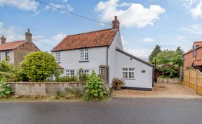 Photo of Hollyhedge Cottage