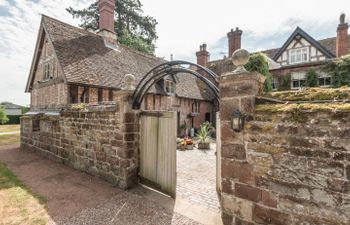 Courtyard Cottage Holiday Cottage