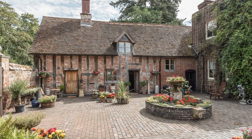 Photo of Courtyard Cottage