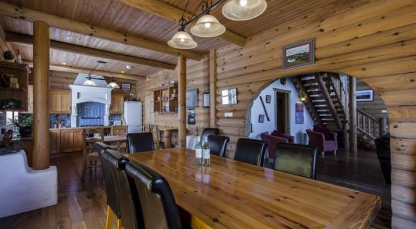 Photo of Luxury Log Cabin