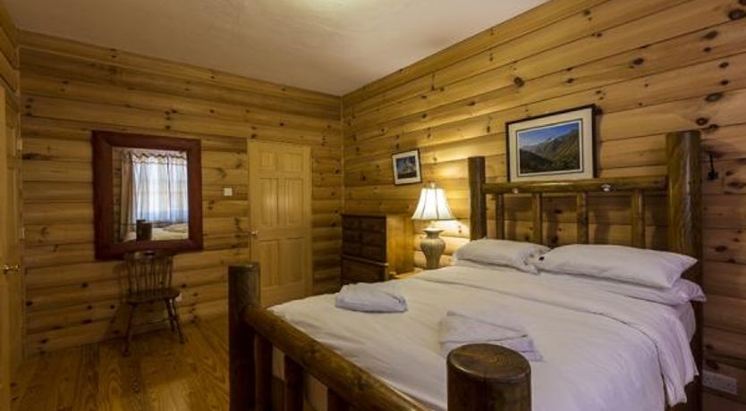 Photo of Luxury Log Cabin
