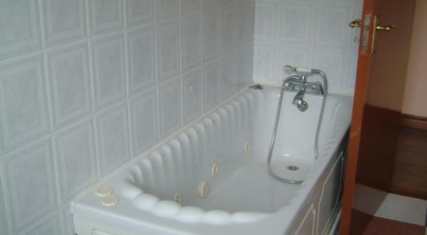 Photo of Lecanvey House