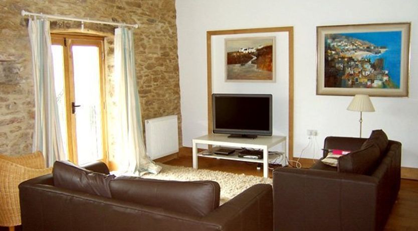 Photo of Nutcombe Barn