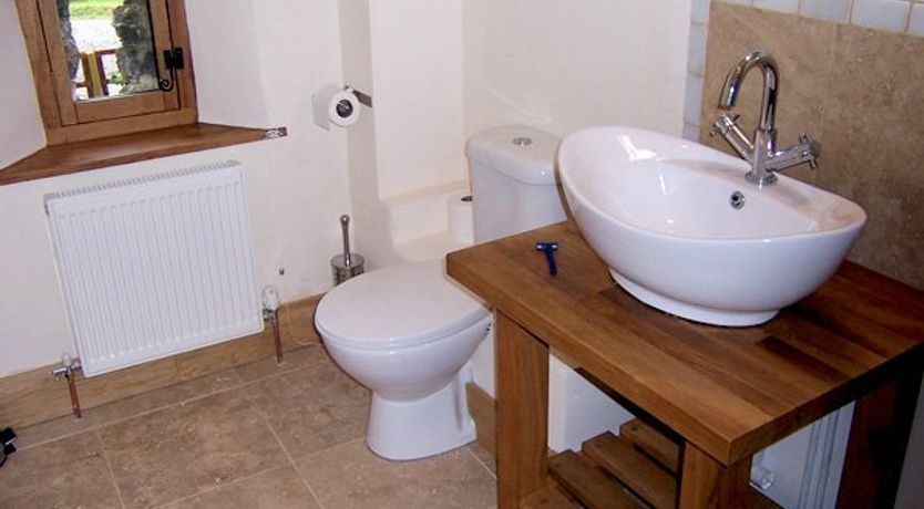 Photo of Nutcombe Barn