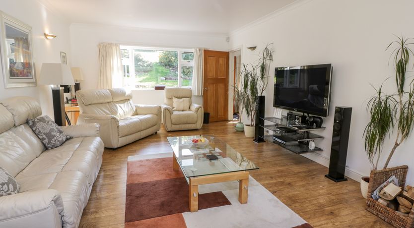 Photo of Glen Euchar House