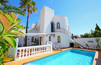 De las Rosas Villa