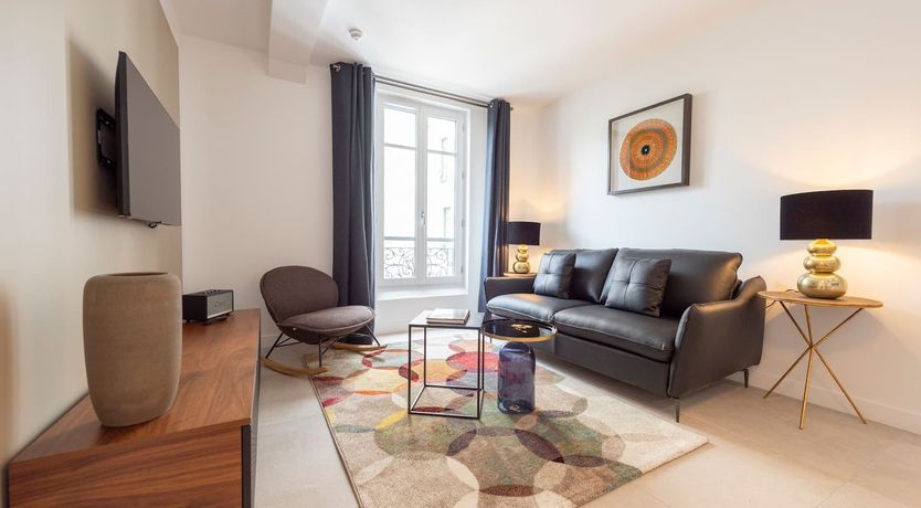 Photo of Golden Sparrow