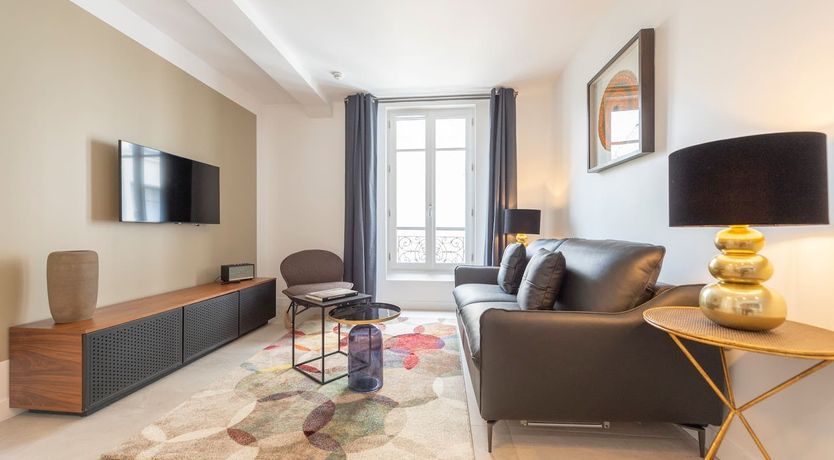 Photo of Golden Sparrow