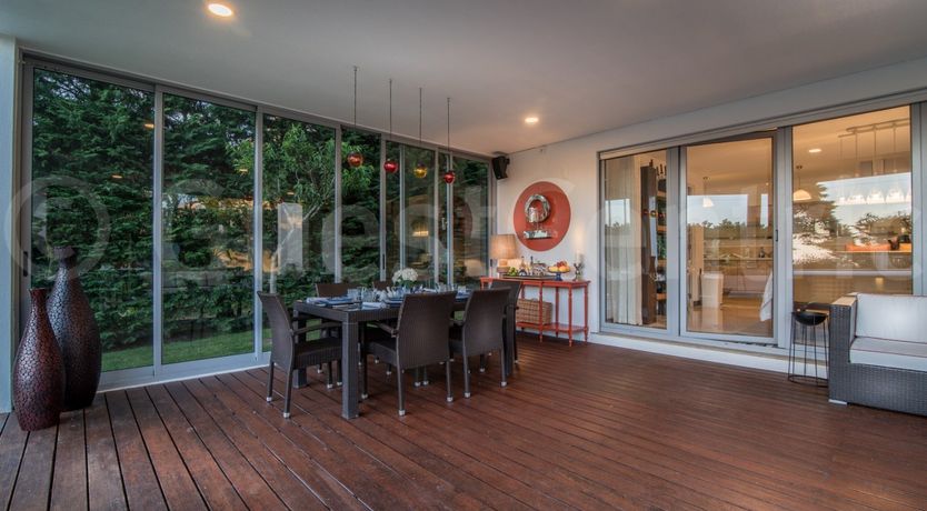 Photo of Modern Botanica