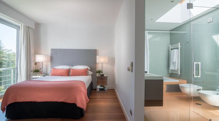 Photo of Modern Botanica