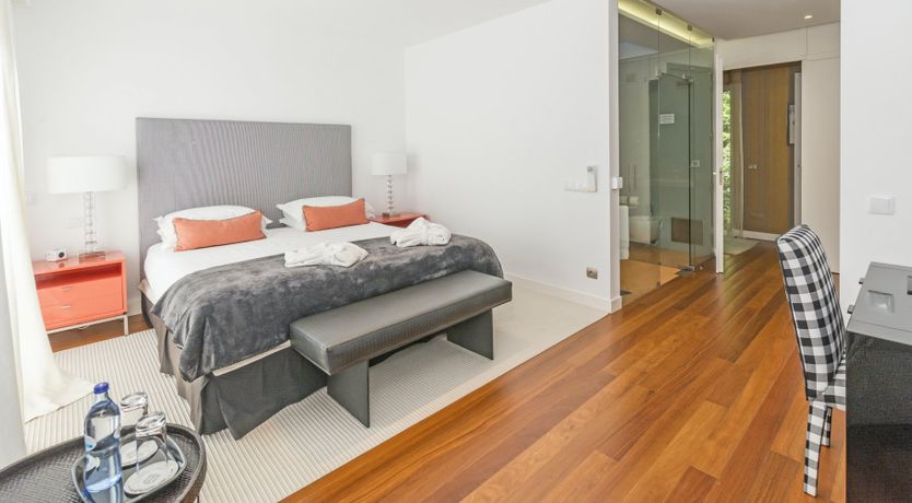 Photo of Modern Botanica