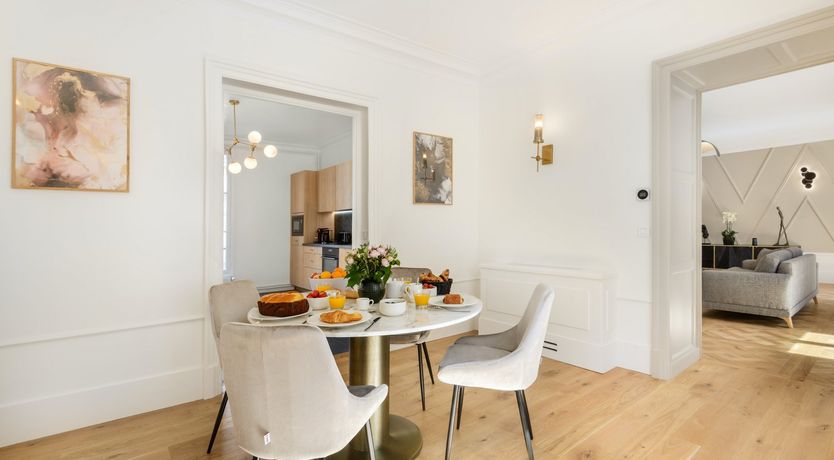 Photo of L'Accordéoniste