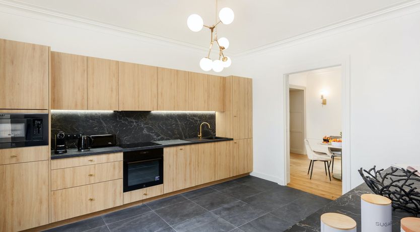 Photo of L'Accordéoniste