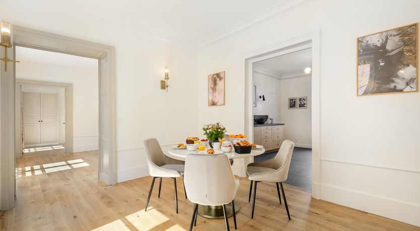 Photo of L'Accordéoniste