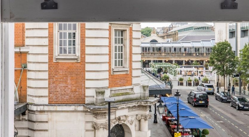 Photo of Monochrome Dream