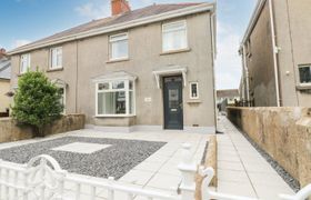 Larkhill Holiday Cottage
