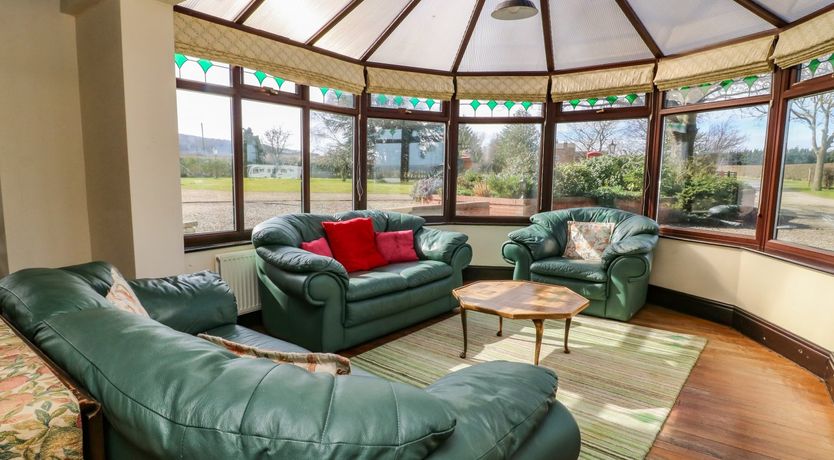 Photo of Farm Cottage