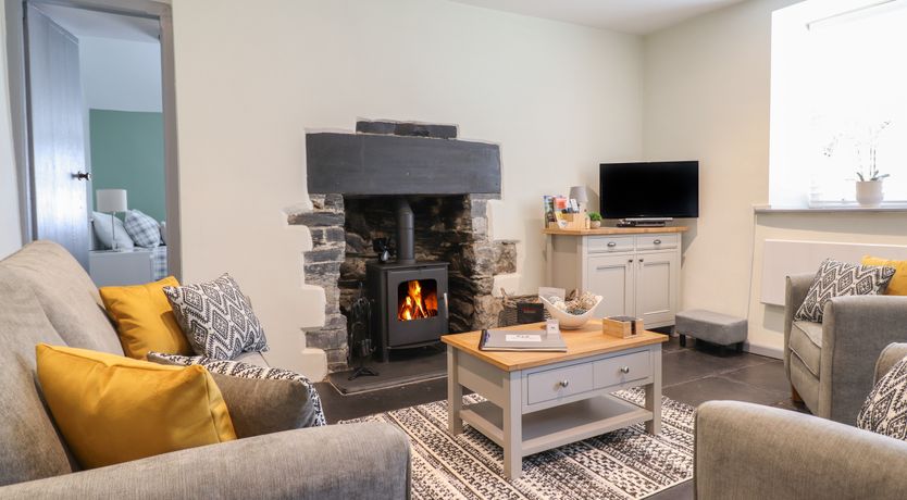 Photo of Arthur’s Cottage