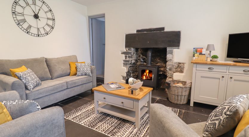 Photo of Arthur’s Cottage