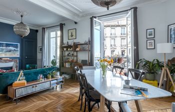 Ode to Haussmann Apartment