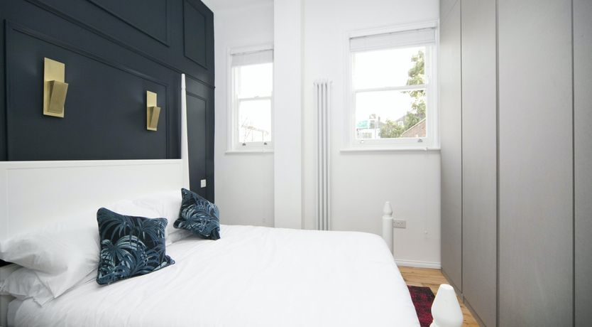 Photo of Highbury Library