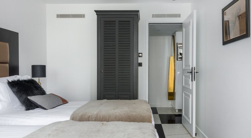 Photo of Bonjour Chérie