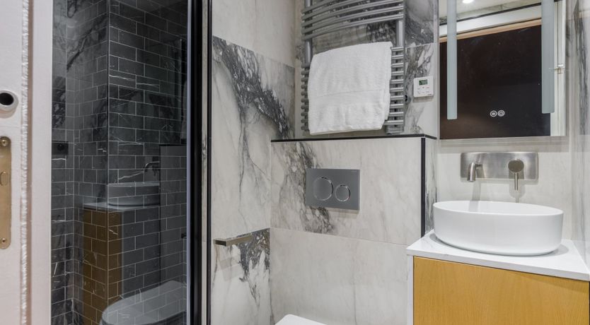 Photo of La Jungle Parisienne