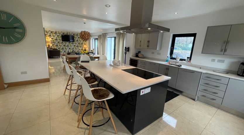 Photo of Mayo Lake View House