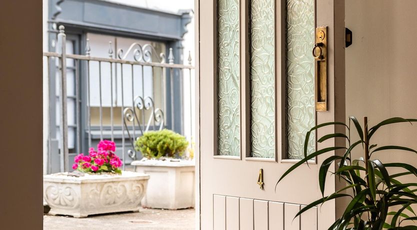 Photo of Luxury Designer Townhouse Kenmare