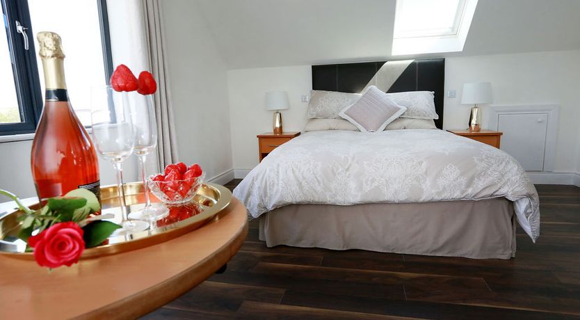 Photo of Luxury 6 bedroom Spiddal Villa