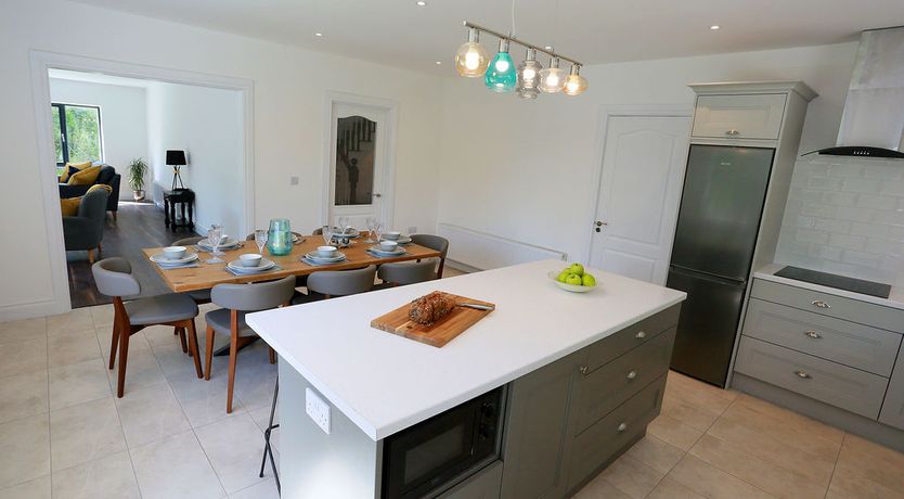 Photo of Luxury 6 bedroom Spiddal Villa