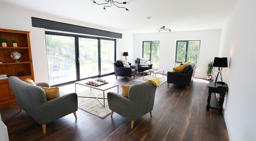 Photo of Luxury 6 bedroom Spiddal Villa