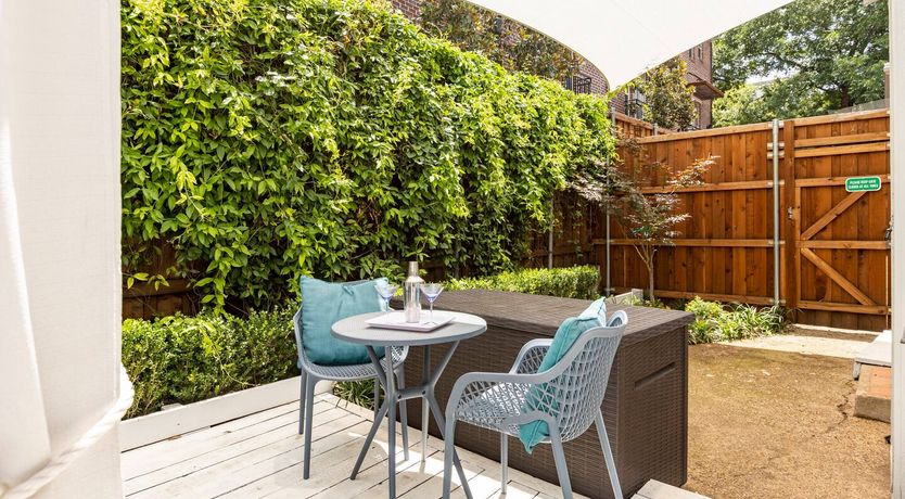 Photo of Texas Red Oak