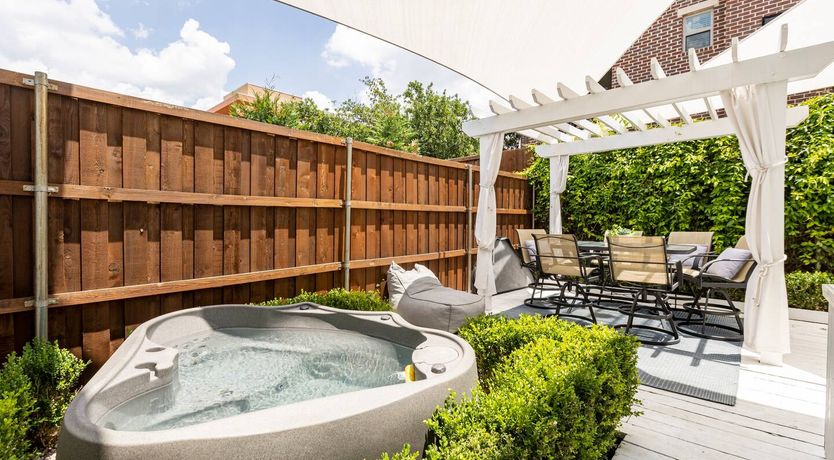 Photo of Texas Red Oak