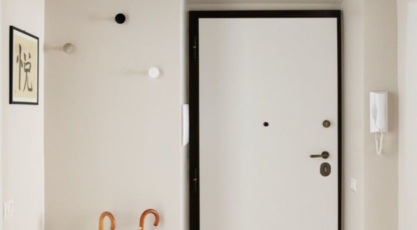 Photo of Stones On The Ceiling