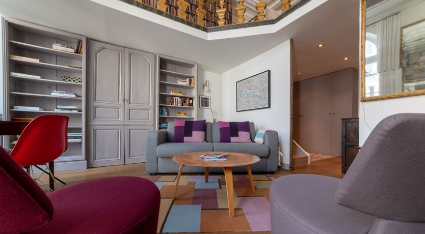 Photo of Art Abounds