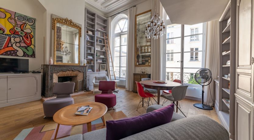 Photo of Art Abounds