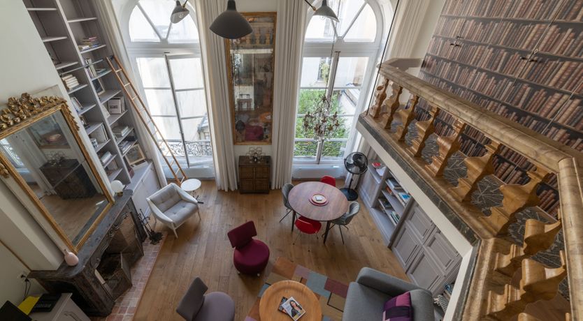 Photo of Art Abounds