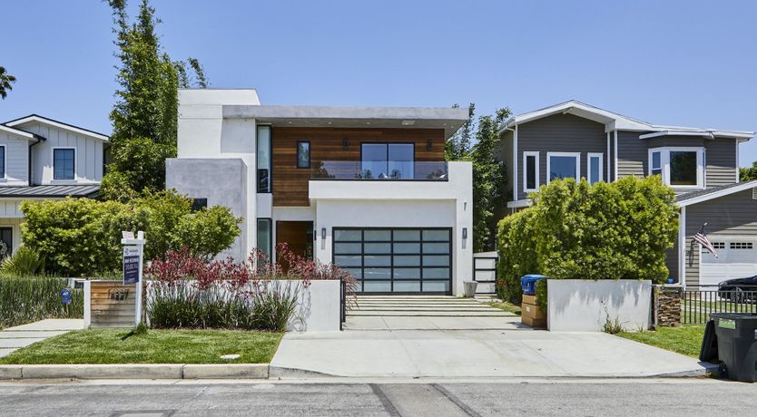 Photo of The House of Huston Street