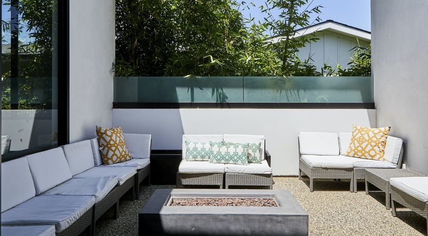 Photo of The House of Huston Street