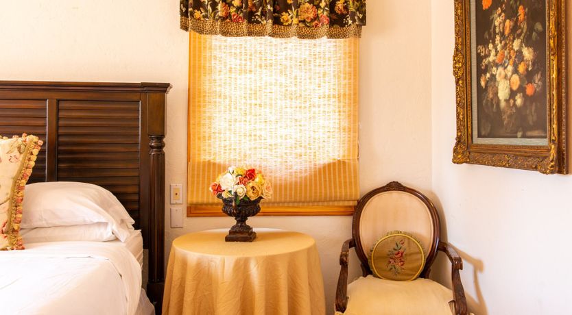 Photo of Si, Señorita